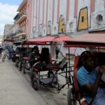 Em Cuba, Sandra (à esquerda) e Sabrina González, 26, tiveram seus anúncios removidos do AirBnb