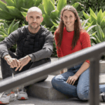 A empresa de uma dupla de fundadores casados, 14.ai, está substituindo equipes de suporte ao cliente em startups