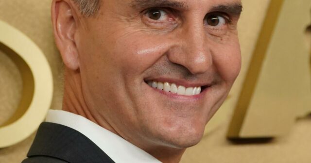 A era Josh D'Amaro da Disney começa após a transferência de Bob Iger
