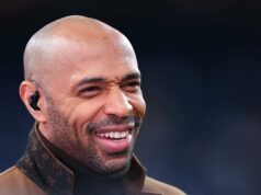 A estrela ‘arrogante’ do Man Utd surpreendeu Thierry Henry com exibição contra o Aston Villa A estrela 'arrogante' do Man Utd surpreendeu Thierry Henry com exibição contra o Aston Villa