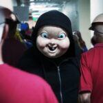 A estrela de 'Happy Death Day', Jessica Rothe, diz que o diretor Christopher Landon tem a terceira instalação 'descoberta': 'Neste ponto, é apenas logística'