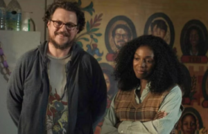 A estrela de ‘Paradise’ Enuka Okuma revela o paradeiro de Teri e se ela ainda está viva Gary é um ex-carteiro amigo de Teri.