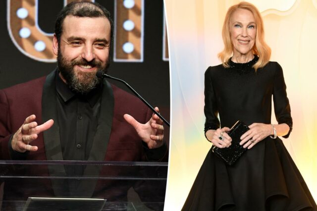 A estrela de 'The Studio' David Krumholtz ficou 'emocional' ao A estrela de 'The Studio' David Krumholtz ficou 'emocional' ao conhecer Catherine O'Hara