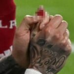 Noa Lang cortou o polegar após um estranho acidente envolvendo painéis publicitários