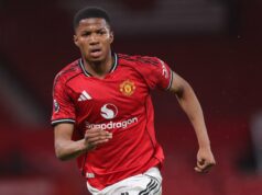 A falta de chances de Chido Obi no time titular no Man Utd fez com que sua crescente reputação desse um passo para trás A falta de chances de Chido Obi no time titular no Man Utd fez com que sua crescente reputação desse um passo para trás