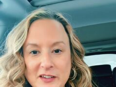 A mãe estrela do TikTok está com ‘morte cerebral’ após uma abdominoplastia aos 47 anos A mãe estrela do TikTok, Rachel Tussey, 47, está supostamente com 'morte cerebral' após sofrer complicações após um procedimento de abdominoplastia que ela documentou para milhares de seguidores online