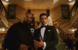 A maravilhosa comédia de Riz Ahmed, ‘Bait’, é construída em torno de um homem em crise, assim como James Bond A maravilhosa comédia de Riz Ahmed, 'Bait', é construída em torno de um homem em crise, assim como James Bond