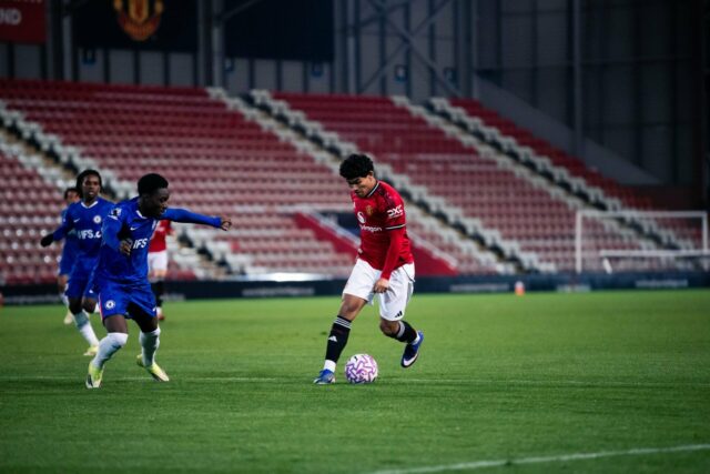 A noite difícil de Diego Leon para os sub-21 do A noite difícil de Diego Leon para os sub-21 do Manchester United contra o Chelsea prova que ele está no lugar certo