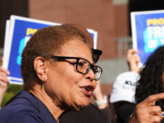 A prefeita de Los Angeles, Karen Bass, lidera a reeleição com mais de 50% de desaprovação A prefeita de Los Angeles, Karen Bass, lidera a reeleição com mais de 50% de desaprovação