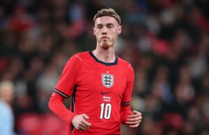 A primeira ação de Cole Palmer na Inglaterra contra o Uruguai mostra por que ele nunca poderá substituir Bruno Fernandes A primeira ação de Cole Palmer na Inglaterra contra o Uruguai mostra por que ele nunca poderá substituir Bruno Fernandes