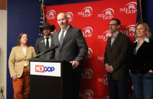 A resolução republicana da Dakota do Norte busca atribuir o poder de nomeação ao partido Yahoo news home