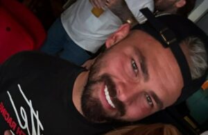 A separação de Olivia Attwood e Bradley Dack foi ‘causada por sua infidelidade enquanto ele silenciosamente reacende o romance com a ex-namorada’ – depois que a ex-esposa é vista beijando Pete Wicks A separação de Olivia Attwood e Bradley Dack foi supostamente causada por 'sua infidelidade enquanto ele reacende um romance com sua ex-namorada' (foto Olivia e Bradley)