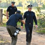 O comissário-chefe dos departamentos da Polícia de Victoria, Mike Bush, depois de falar à mídia em uma entrevista coletiva no local onde o fugitivo Dezi Freeman foi morto a tiros em Thologolong