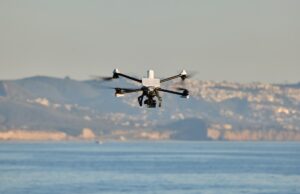 A startup de um ex-colega Thiel acaba de lançar um drone que diz poder substituir helicópteros da polícia A startup de um ex-colega Thiel acaba de lançar um drone que diz poder substituir helicópteros da polícia