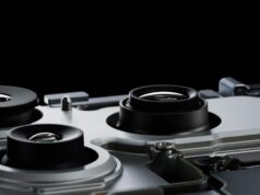 A suposta câmera de 200 MP da Apple teria um sensor maior A suposta câmera de 200 MP da Apple teria um sensor maior | Módulo de câmera do iPhone 17 Pro mostrado