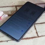 Um GIF destacando como o recurso Privacy Display da Samsung funcionará.