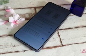 A tela do Galaxy S26 Ultra está causando dores de cabeça e cansaço visual? Alguns fãs da Samsung pensam assim Um GIF destacando como o recurso Privacy Display da Samsung funcionará.