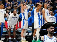 A tendência preocupante de Duke só piorou após a derrota historicamente brutal da Elite Oito para UConn Os jogadores do Duke reagem à derrota para o UConn na Elite Eight do torneio de basquete universitário da NCAA, domingo, 29 de março de 2026.