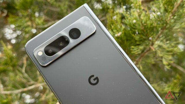 Google Pixel Dobre uma foto com algumas flores