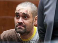 A vida na prisão de Nick Reiner: pisos manchados de sangue, chuveiros limitados Rob Reiner e Michele Singer Reiner