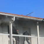 ASSISTIR: Dois policiais do Texas atacam motel em chamas e salvam hóspedes