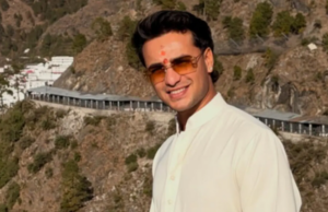 Abhishek Sharma visita o templo Vaishno Devi após o triunfo histórico do T20 WC 2026 Abhishek Sharma visita o templo Vaishno Devi após o triunfo histórico do T20 WC 2026