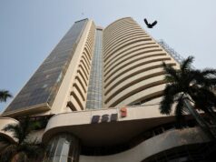 Ações indianas caem na abertura enquanto guerra no Oriente Médio impulsiona aumento do petróleo Ações indianas caem na abertura enquanto guerra no Oriente Médio impulsiona aumento do petróleo