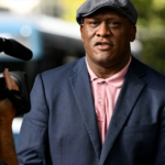 Wendell Sailor saindo do tribunal.