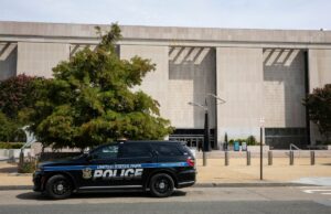 Administrador de Trump responde após policial de parque dos EUA ser baleado durante ‘emboscada’ Administrador de Trump responde após policial de parque dos EUA ser baleado durante 'emboscada'