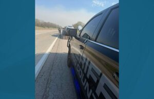 Adolescente acusado de dirigir a mais de 160 km/h durante perseguição no condado de Trigg Yahoo news home