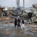 Afeganistão acusa Paquistão de matar centenas em ataque a hospital em Cabul