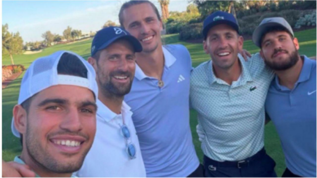 Alcaraz, Djokovic e Zverev são vistos jogando golfe juntos
