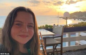 Alerta do legista depois que uma estudante ‘em forma e saudável’, de 14 anos, morreu dias depois de se sentir mal com ‘dor de barriga’ Maisie Almond era uma adolescente “em boa forma e saudável” antes de reclamar de uma “dor de barriga”. Mais tarde, os médicos descobriram que seu fígado estava amarelo e ela foi diagnosticada com hepatite.