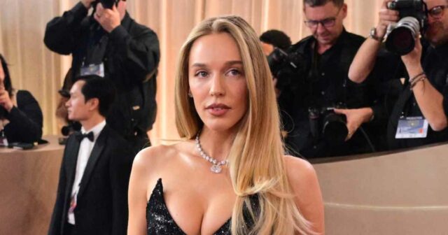 Alex-Cooper-e-Sofia-Franklyn