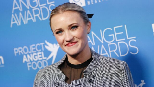 Alum Emily Osment de 'Hannah Montana' explica ausência do especial do 20º aniversário: 'Estou tão grato' | Vídeo
