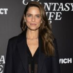 Amanda Peet dá atualizações de saúde após diagnóstico de câncer de mama
