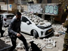 Ameaças de usinas de energia dos EUA ‘demonstram desespero’, diz presidente do Irã enquanto ataques continuam no Oriente Médio Yahoo news home