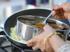 Andhra assina memorando de entendimento com o Indian Culinary Institute para promover o turismo culinário Andhra assina memorando de entendimento com o Indian Culinary Institute para promover o turismo culinário