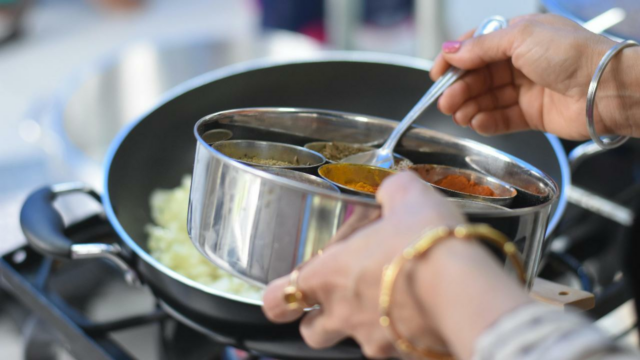 Andhra assina memorando de entendimento com o Indian Culinary Institute Andhra assina memorando de entendimento com o Indian Culinary Institute para promover o turismo culinário