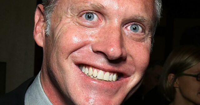 Andrew Gunn, produtor de 'Freaky Friday' e 'Cruella' da Disney, morre aos 56 anos
