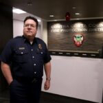 Após décadas de serviço ao público, chefe dos bombeiros do condado de Contra Costa se aposentará