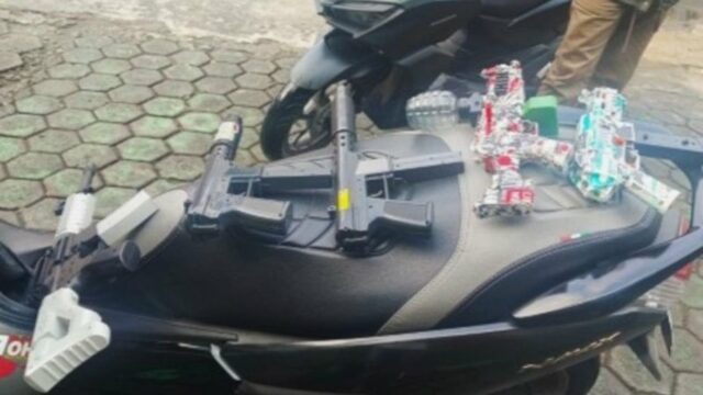 Após o incidente em que um adolescente foi morto a tiros durante o fim de uma guerra envolvendo disparos de armas de brinquedo, a Polícia de Makassar fez isso
