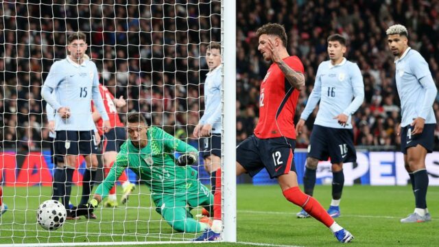 Aquecimentos para a Copa do Mundo FIFA 2026: Ben White vaiado pelos torcedores da casa no empate de 1 a 1 da Inglaterra com o Uruguai
