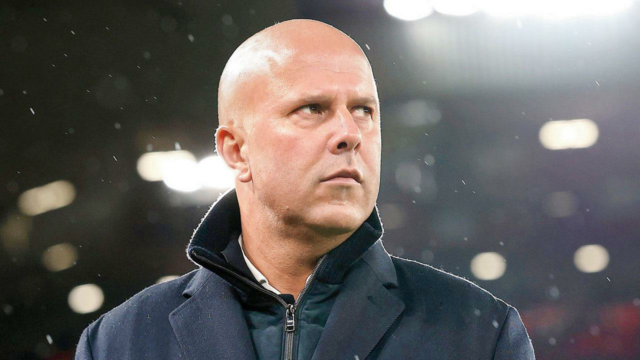 Arne Slot lamenta finalização ruim na derrota do Liverpool para o Galatasaray
