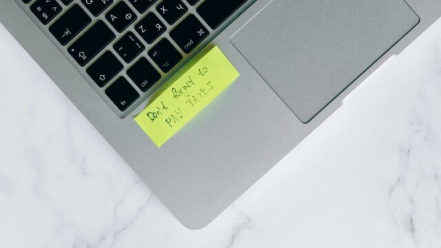 Arquive seus próprios impostos por US$ 35 com a ajuda do H&R Block
