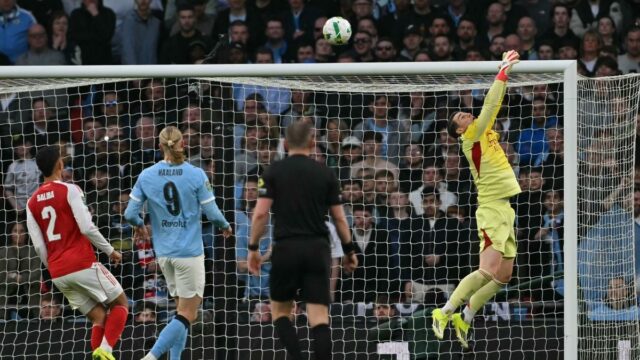 Arteta defende a seleção de Kepa após erro afundar o Arsenal na final da Copa Carabao
