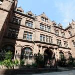 As crianças do 'Covid baby boom' estão presas nas elegantes listas de espera do jardim de infância particular de Nova York - e os pais estão enlouquecendo