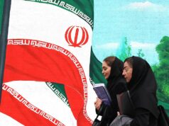 As famílias da elite iraniana vivem luxuosamente no estrangeiro, enquanto os cidadãos comuns sofrem em casa As famílias da elite iraniana vivem luxuosamente no estrangeiro, enquanto os cidadãos comuns sofrem em casa