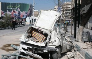 As forças especiais israelenses estão realizando “missões extraordinárias que podem despertar a imaginação”, diz o chefe da Força Aérea – em meio a relatos de quedas de helicópteros no Iraque As forças especiais israelenses estão realizando “missões extraordinárias” em sua luta contra o Irã, disse o chefe da Força Aérea do país na quarta-feira (Foto: um carro destruído em Teerã, capital iraniana)