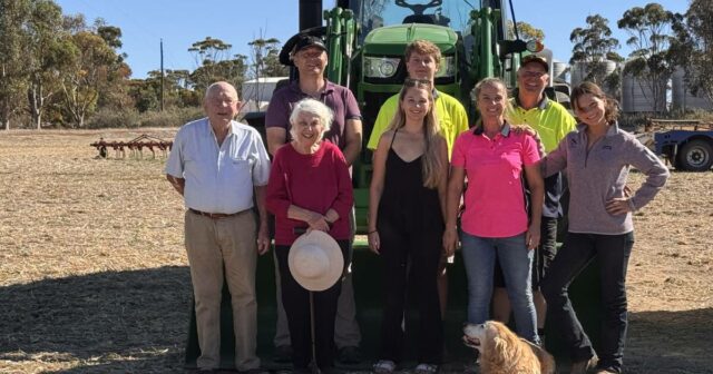 As máquinas da John Deere superaram uma liquidação da Pingrup por US$ 250.000
